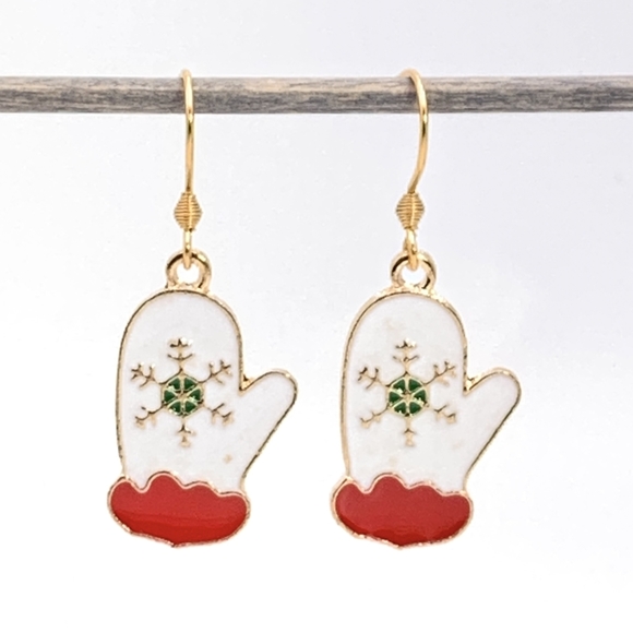 Christmas Winter Gloves Earrings - Picture 1 of 5